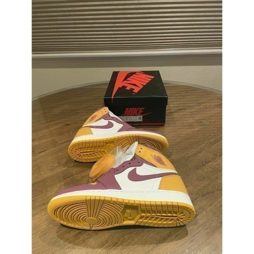 Air Jordan 1 Retro High OG Brotherhood 575441-706 GS Size 6Y Brand New - Picture 6 of 7